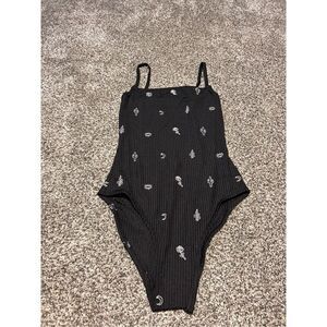 Desert dreamer black one piece bathing suit size XS C21-1